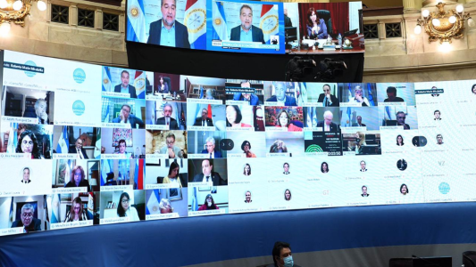 Mirabella: "Santa Fe tiene condiciones óptimas para desarrollar las industrias del conocimiento"