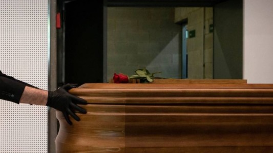 Salta: murió por coronavirus y realizaron el funeral clandestino en su casa