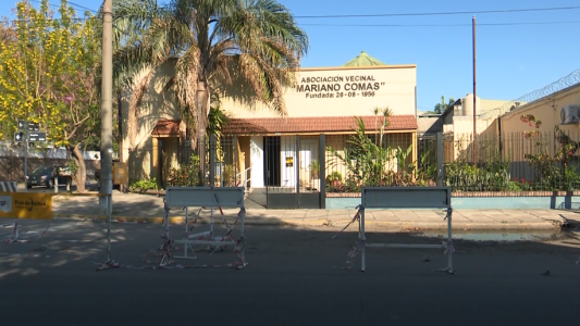 La historia de nunca acabar: otra vez, un socavón en Urquiza y Cándido Pujato