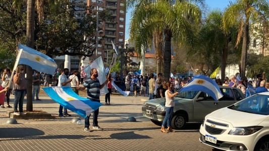 Video: Santa Fe se sumó al "banderazo" contra el Gobierno y las medidas sanitarias
