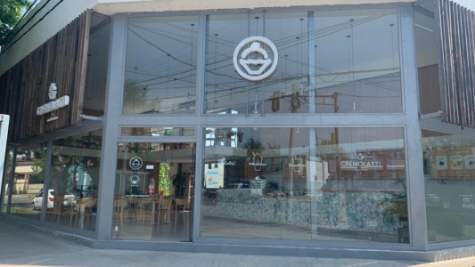 Rompió la cerradura y robó en una heladería ubicada en Aristóbulo del Valle y Lavaisse