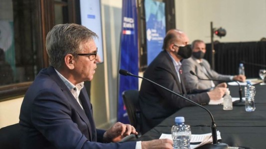 “La ciudad de Santa Fe no resistiría una vuelta atrás: hay que convivir con el virus"