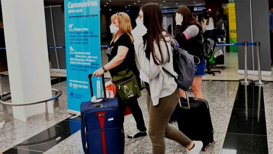 Argentina abrirá sus fronteras para el ingreso de turistas de países limítrofes en el verano