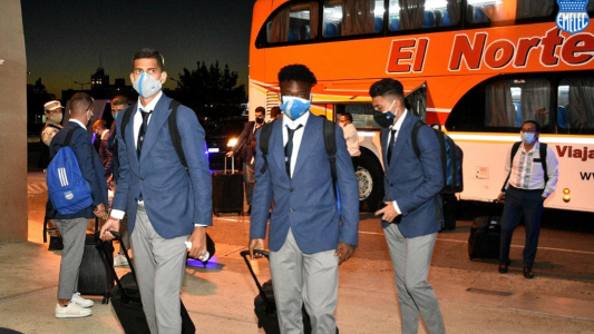 Emelec de Ecuador llegó anoche y ya está concentrado en nuestra ciudad