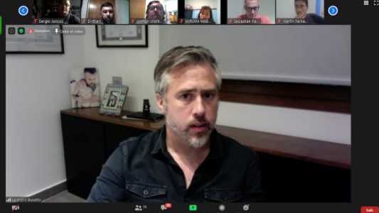 Entrenadores, entrenadoras, profesores y profesoras apoyan la creación del Ministerio de Deportes de la provincia