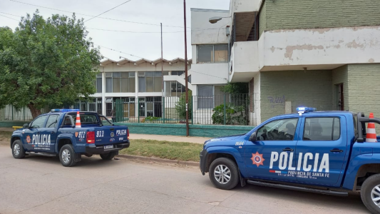 Provocaron destrozos y se robaron hasta los ventiladores de pared en la Escuela Ballarini