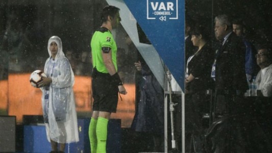 Un brasilero dirigirá a Argentina ante Paraguay