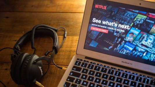 Ingresos Brutos para servicios digitales: habrá un sistema para que paguen plataformas y no usuarios