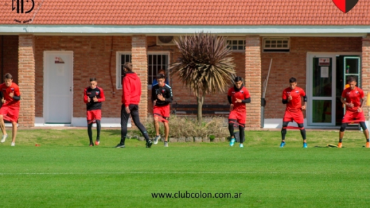 Colón debuta de local esta noche con equipo confirmado