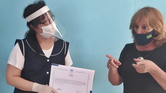 Escuelas de los departamentos La Capital, San Jerónimo y San Martín recibieron aportes por $ 1.900.000