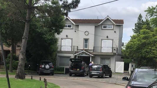 Ordenan la captura del entrenador acusado de violación en la fiesta en la que había jugadores de Vélez