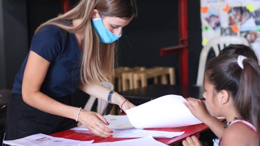 Voluntariado universitario para promover la educación