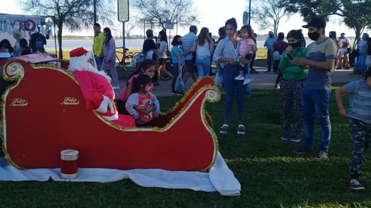 Un alimento a cambio de una foto con Papá Noel: una propuesta solidaria