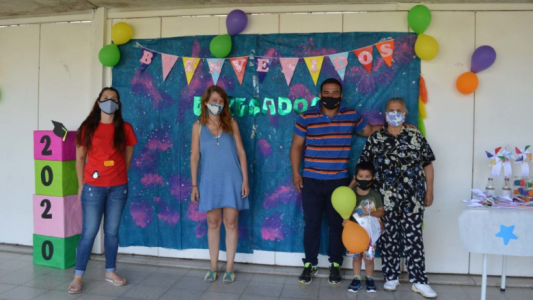 Jardines Municipales: Docentes despidieron a niñas y niños de salas de tres