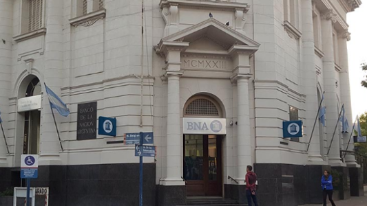 Esperanza: El Banco Nación cerrado por casos de coronavirus