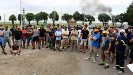 La huelga aceitera sigue y más gremios paran en el cordón industrial