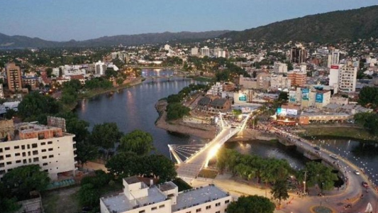 Intenso movimiento turístico durante el fin de semana largo en el país