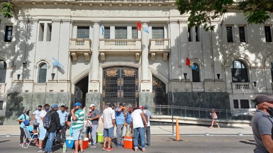 Corte total en la Autopista Santa Fe-Rosario por la protesta de los pescadores