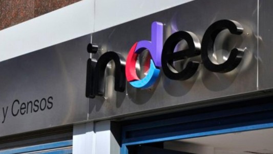 Según INDEC, en octubre la suba de salarios le ganó a la inflación