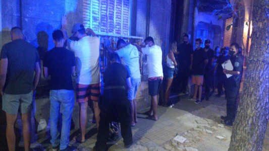 Desarticularon una fiesta clandestina y trasladaron a todos a la comisaría