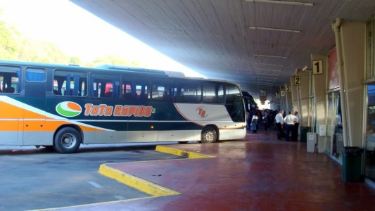 Estiman que el desfasaje tarifario de las empresas de transporte interurbano es de un 80%