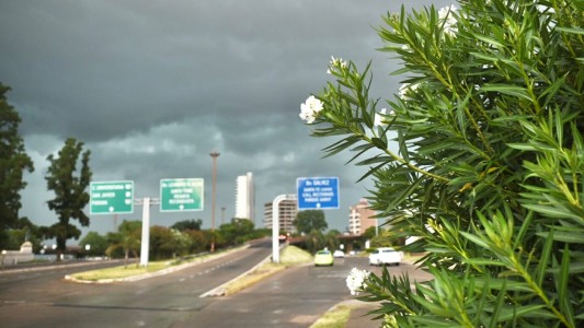 Hubo 24 reclamos por inconvenientes registrados por la lluvia antes del mediodía