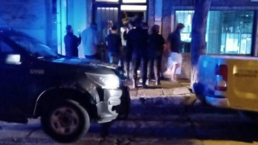 La Policía desactivó una fiesta clandestina con más de 50 personas en una casa