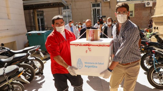 Llegaron 500 vacunas del segundo componente de la Sputnik V al Hospital Cullen