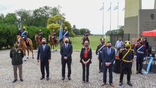 Con la presencia de Perotti, se conmemoró otro aniversario del Combate de San Lorenzo