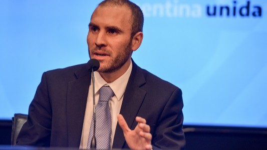 Sigue la polémica: Martín Guzmán también recibió la vacuna Sputnik V