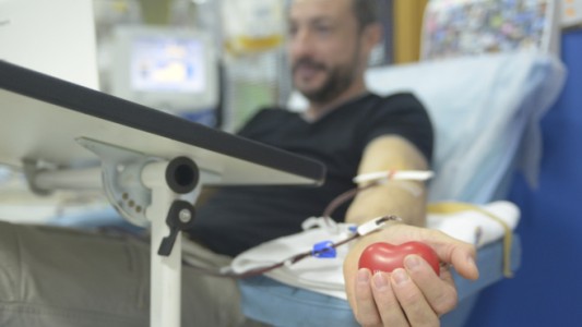 "Manos Abiertas" colecta sangre por el Día del Cáncer Infantil