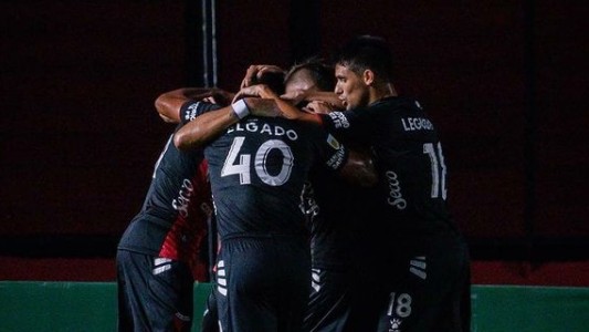 Colón venció a Aldosivi y extendió su racha ganadora