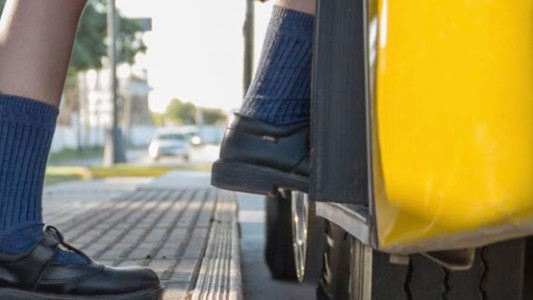 Vuelta a clases: desde este lunes habrá un 40 % más de colectivos prestando servicios