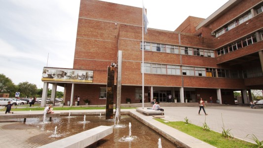 Habilitaron las clases y exámenes presenciales en las universidades santafesinas