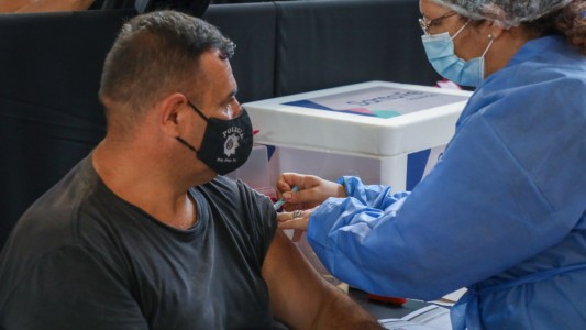 Comenzó la vacunación al personal de seguridad en la provincia