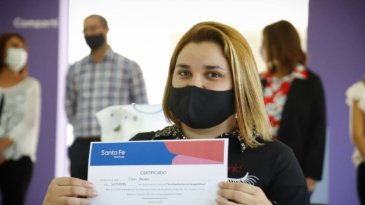 La provincia entregó certificados del curso para el cuidado de personas mayores