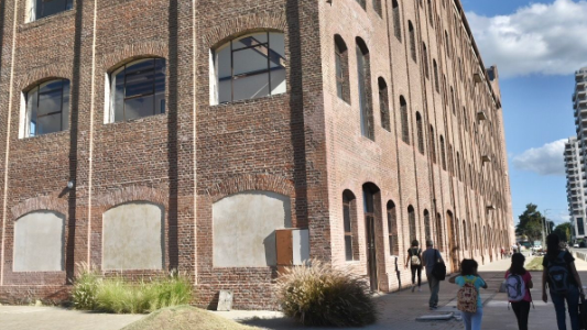 Con más de 1.670 alumnos, inició el cursado en las cinco escuelas del Liceo Municipal