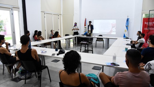 Santa Fe lanzó un bachillerato para personas travestis, trans y disidencias