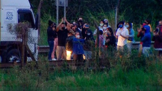 Presentan un hábeas corpus para permitir el retorno de un grupo de argentinos desde Brasil