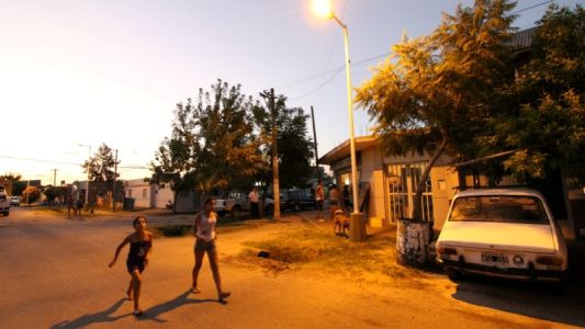 Comedor de Villa del Parque necesita una garrafa: cocinan a leña