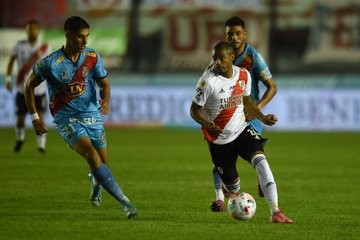River dominó pero no pudo con Arsenal en Sarandí