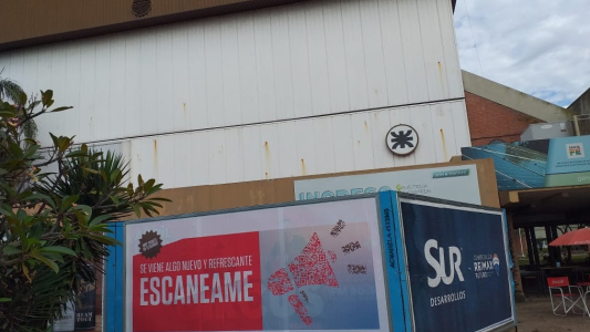 La ciudad empapelada con QR: ¿Qué es y para qué sirve el código?