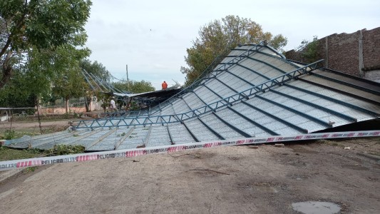 "Una desgracia con suerte", la voladura del techo en el club Nuevo Horizonte