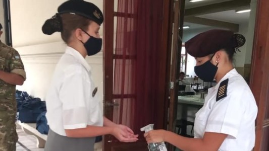 Hospital de Campaña en el Liceo Militar: "la clases continúan sin problemas"