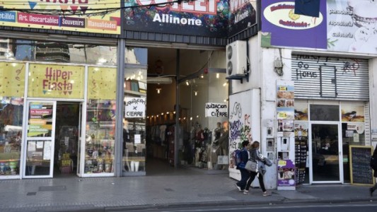 Kiosqueros de Santo Tomé piden atender al publico hasta la medianoche