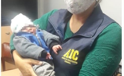 Villa Guillermina: recuperaron a un bebé que había sido sustraído por la abuela