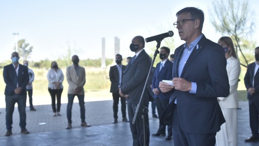 Día de la Constitución: Jatón encabezó el acto en el Museo