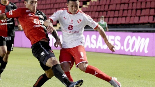 Con arbitraje de Diego Abal, el partido entre Colón e Independiente se juega el lunes a las 19