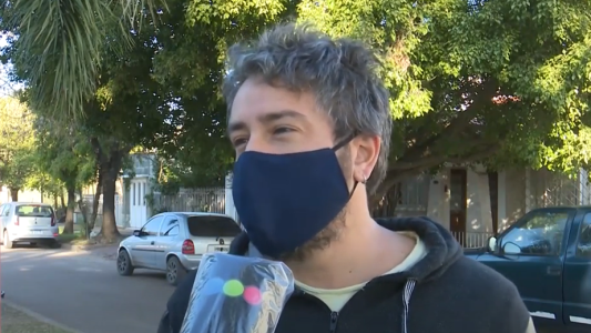 Cubría los festejos de Colón y le robaron sus elementos de trabajo: pide ayuda para encontrarlos