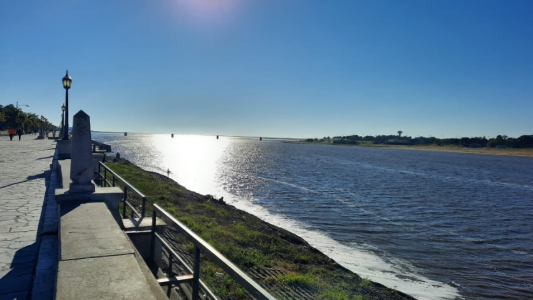 El otoño empieza a despedirse con cielo despejado y temperaturas agradables en la ciudad